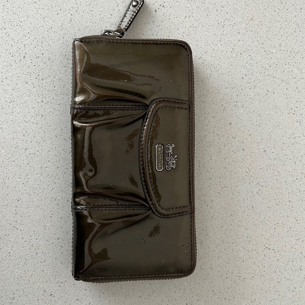 {Coach} Accordion Wallet